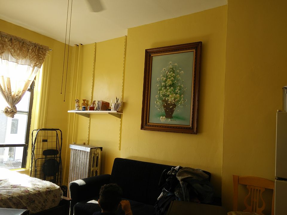 2nd image of 466 54th St