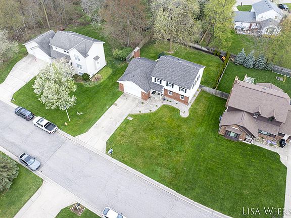 4th image of 1979 Glenvale Dr SW