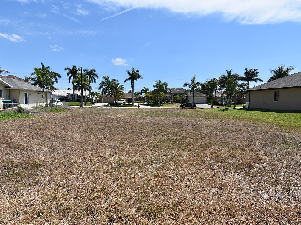 1st image of 2225 SW 44th Ter