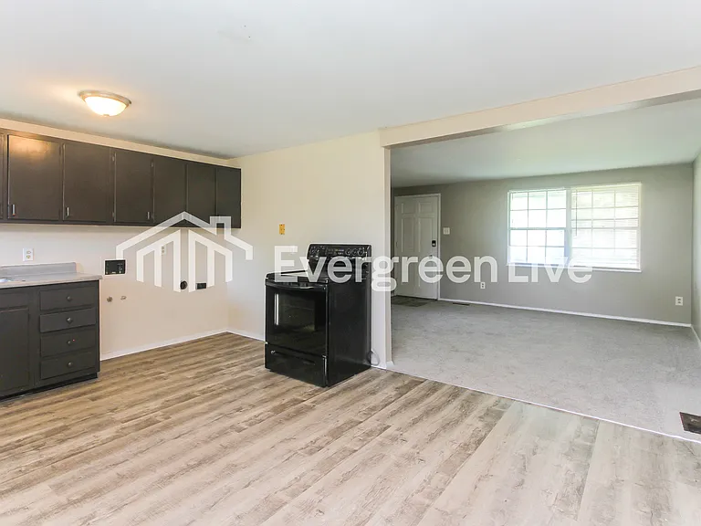 2036 Overlook Ct — Photo 5