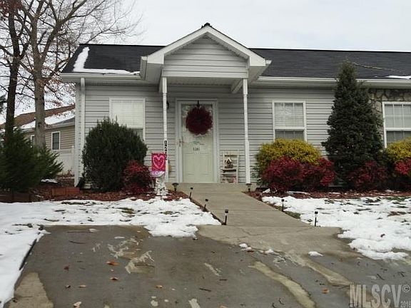 2nd image of 1205 Camelot Ct NE