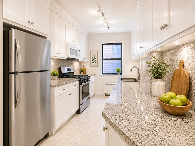 145 W 96th St #7C — Photo 3