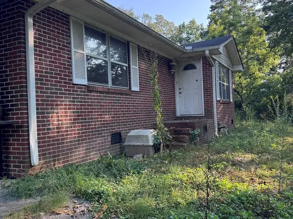 1124 Glover Ave, Bridgeport, AL 35740