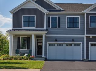 165 Willoughby Ln, Shelburne, VT 05482