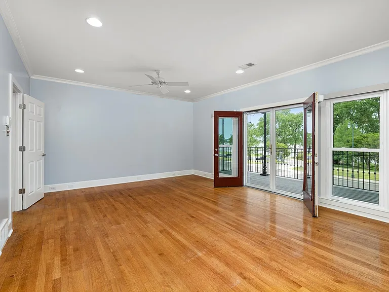 752 Island Dr — Photo 19