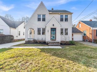 1100 Irene Rd, Lyndhurst, OH 44124