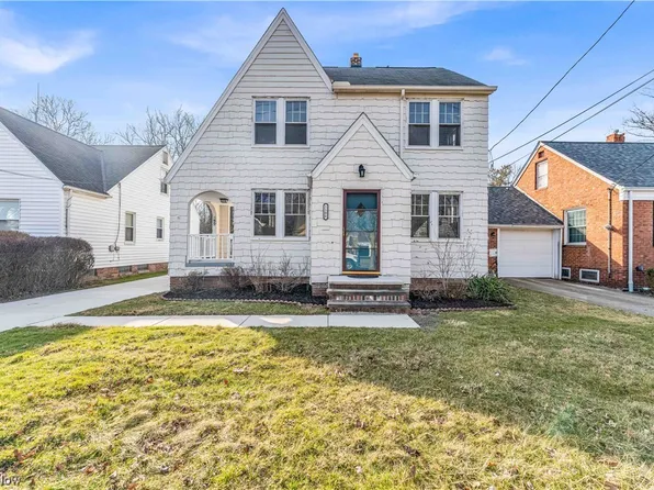 1100 Irene Rd, Lyndhurst, OH 44124