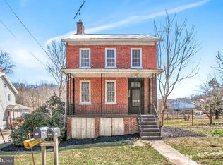 11883 Pleasant Valley Rd, Glen Rock, PA 17327