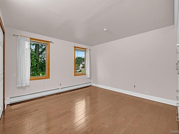 5th image of 30 Andover Lane
