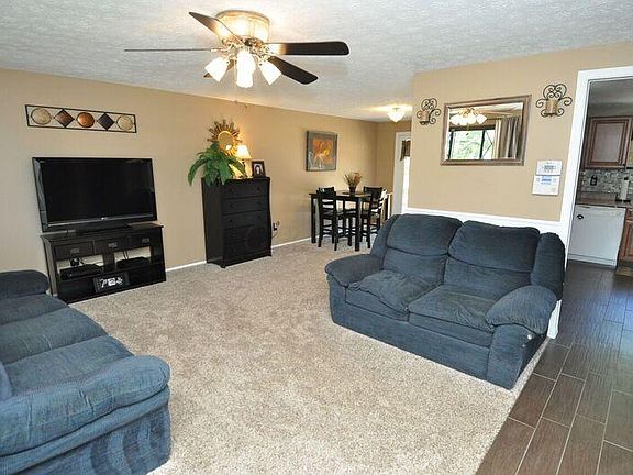 2nd image of 2190 Drumlin Dr