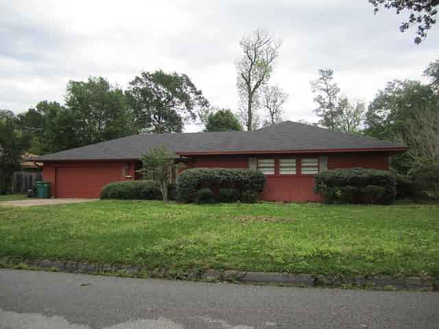 1st image of 18 Knotty Pine Ln