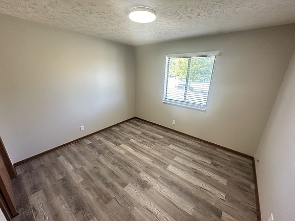 5th image of 5840 S 52nd St #17393227