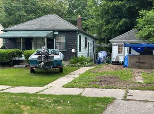 18245 Lenore, Detroit, MI 48219