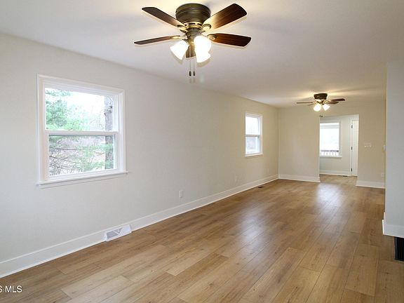 3rd image of 9616 Old State Line Rd