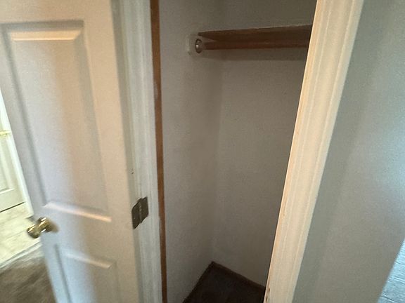 4th image of 1426 Galway Ct