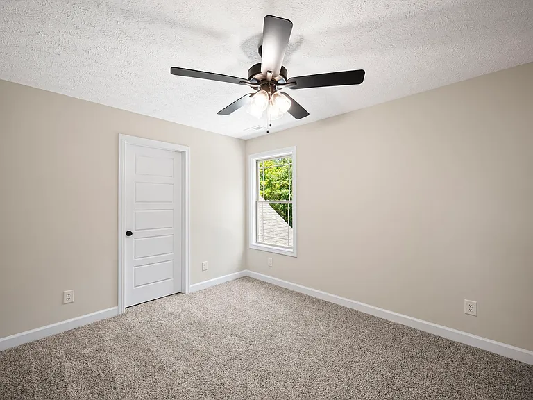 1749 Powell Rd — Photo 35