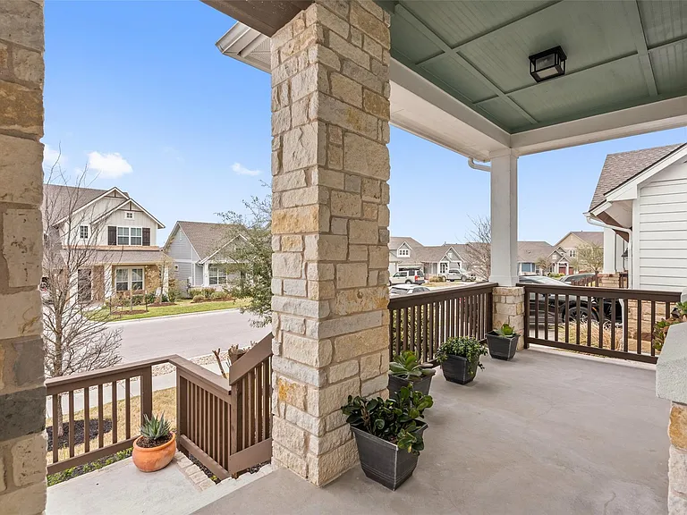 362 Dayridge Dr — Photo 4
