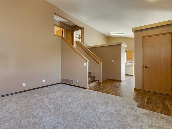 4th image of 2510 W Clairborne Ln