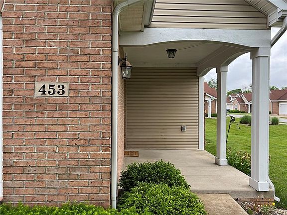 2nd image of 453 Glenview Dr #1B