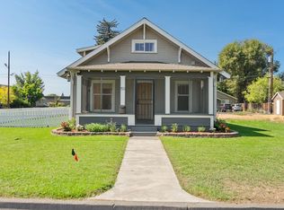 153 SW 3rd St, Redmond, OR 97756