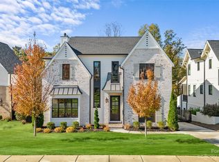 3129 Cramer Pond Dr, Charlotte, NC 28205