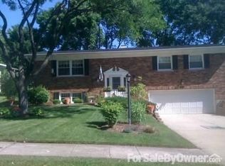 558 59th St, Lisle, IL 60532