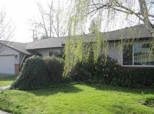 1810 W Lodi Ave, Lodi, CA 95242