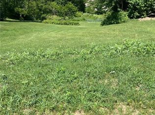 Neil Dr, Pella, IA 50219