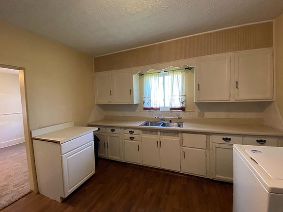 4th image of 413 E Mansfield St