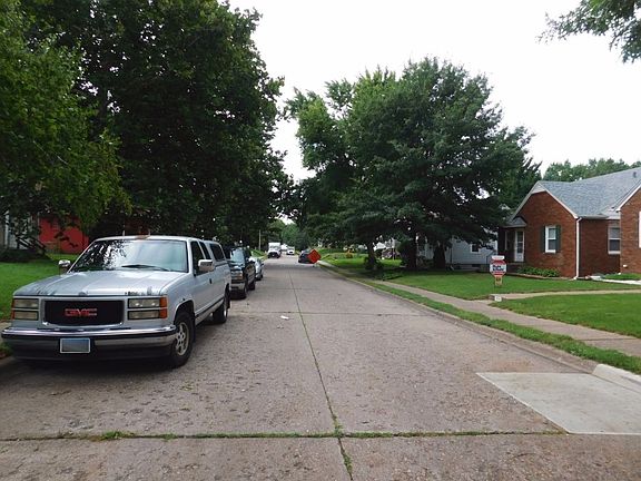 5th image of 2532 Wilkes Ave