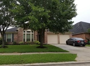 2510 Pioneer Oaks Dr, Fresno, TX 77545
