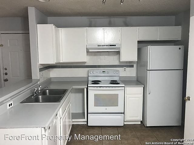 1st image of 5225 Meadow Fld APT 4