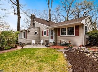 18 Ridge Trl, Kinnelon, NJ 07405