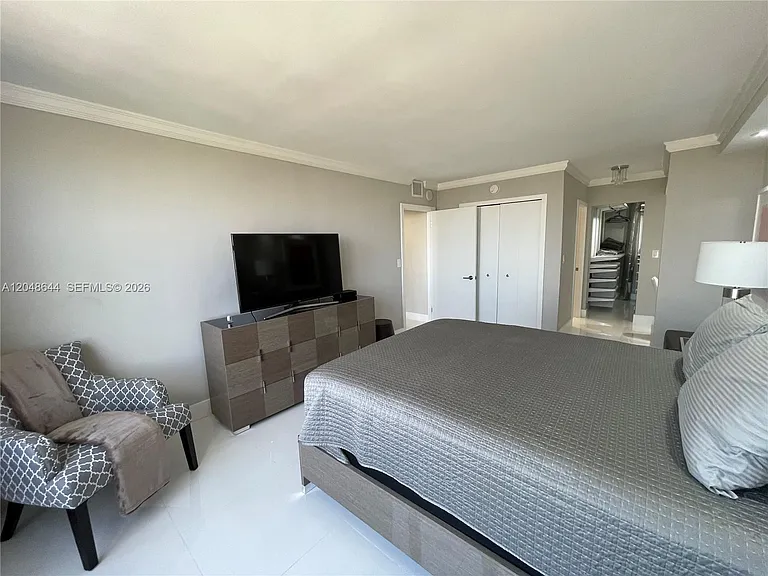 2500 Parkview Dr #1405 — Photo 35
