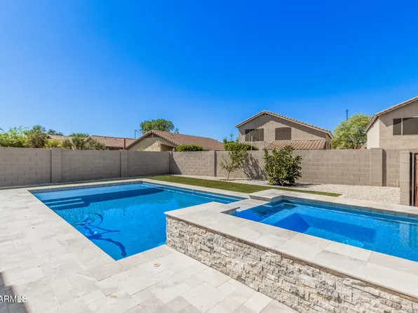 924 E BAYLOR Lane, Gilbert, AZ 85296