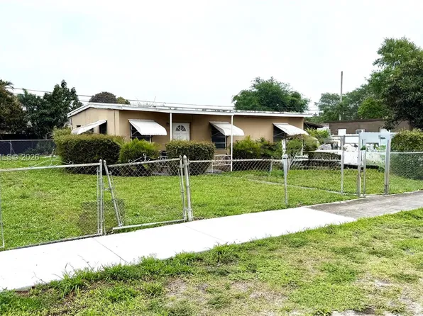 2455 NW 158th St, Miami Gardens, FL 33054