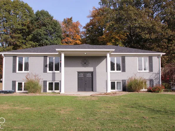 272 Canterbury Dr, Avon, IN 46123
