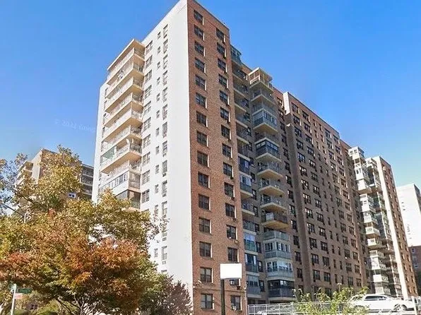 4255 Colden St APT 11V, Flushing, NY 11355