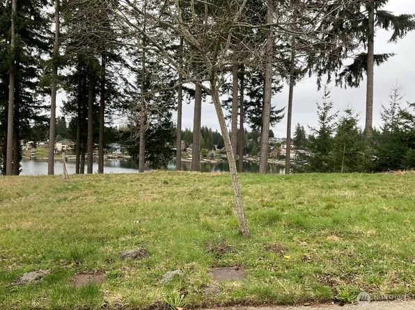 17608 16th Street Ct E, Lake Tapps, WA 98391