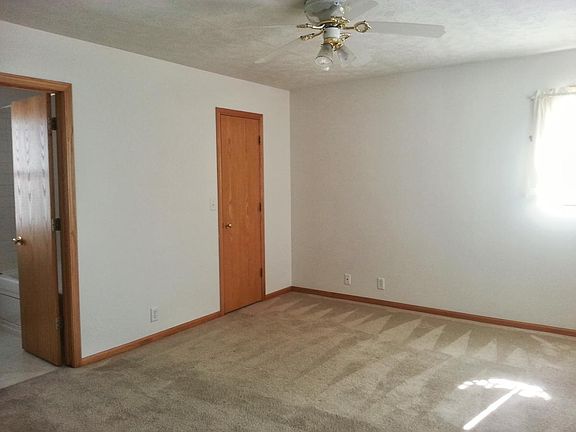2nd image of 2900 Katelyn Ln