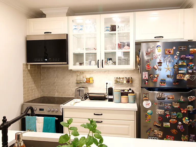 811 Helmcken St #407 — Photo 8