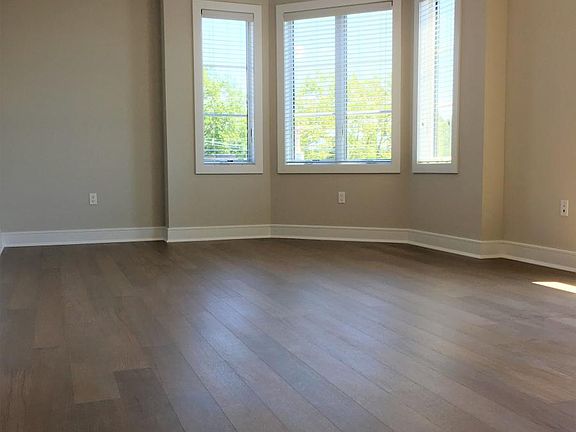 5th image of 461 Palisades Blvd APT 305