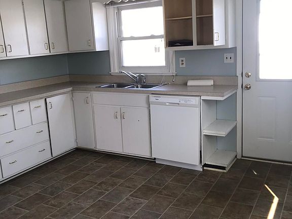 5th image of 661 Atwood St
