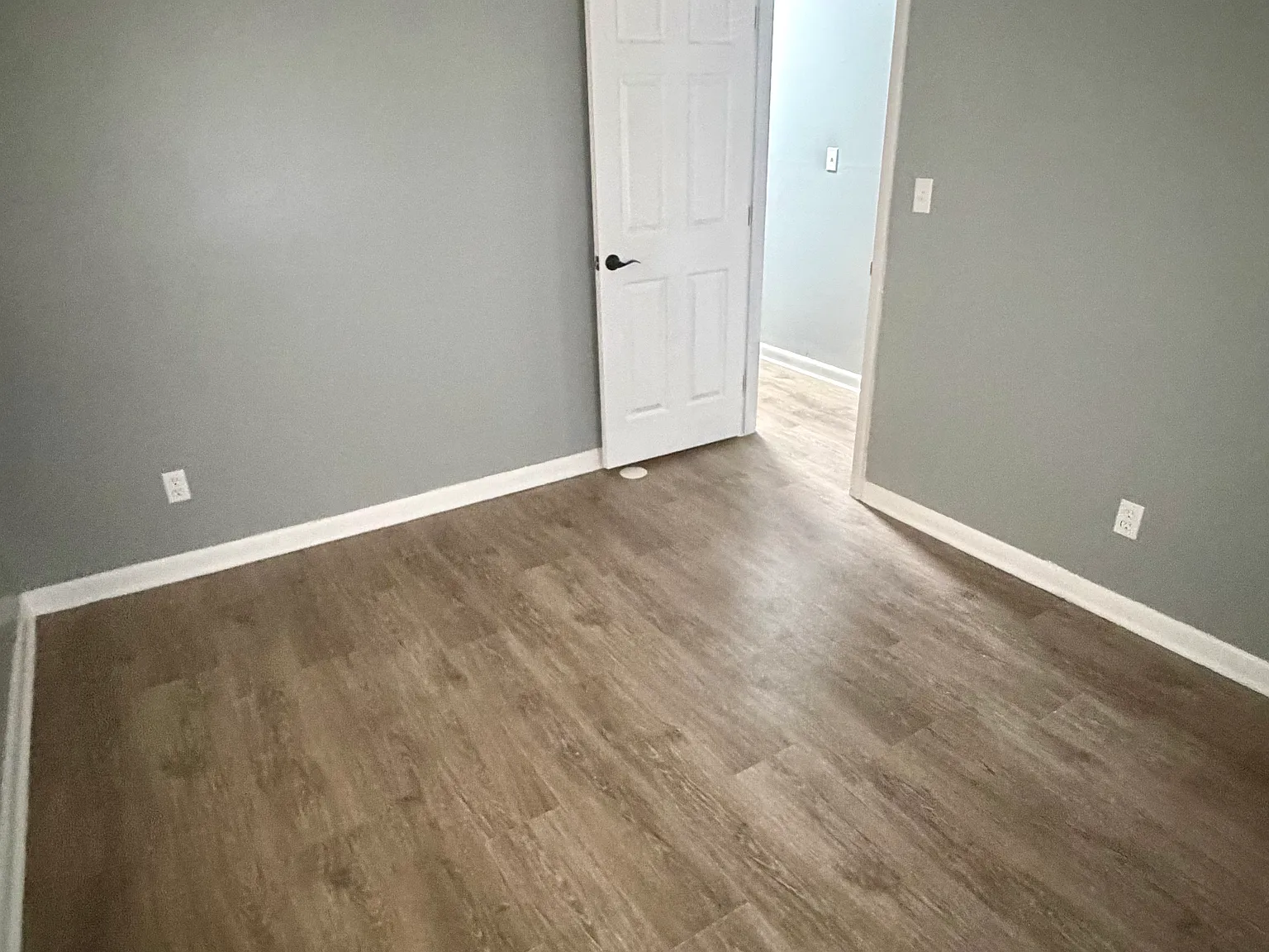 3 bed, 1008 sqft, $1,275 — Photo 4