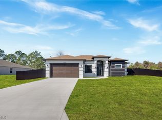 1935 Holyoke Ave, Lehigh Acres, FL 33972