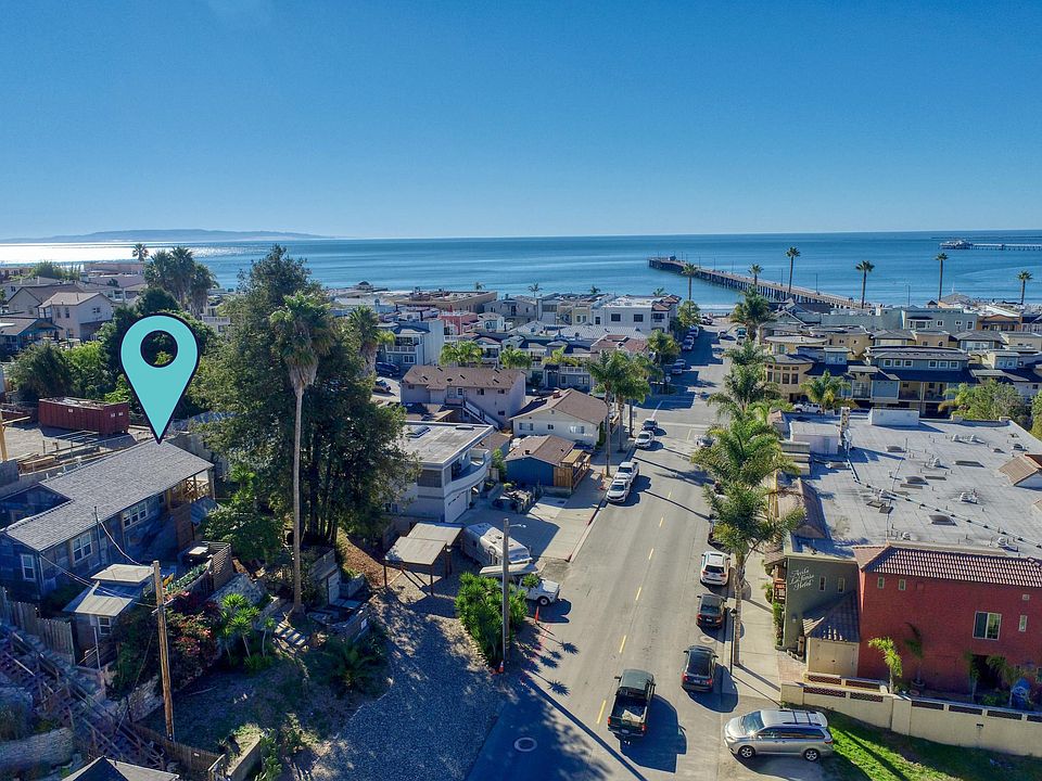 Beach Boho is a 3 minute walk to the beach and downtown Avila.