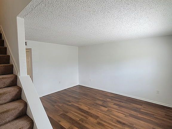 4th image of 1878 Avenue Q SW