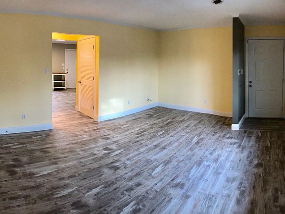 5th image of 810 Highland Dr Unit 403