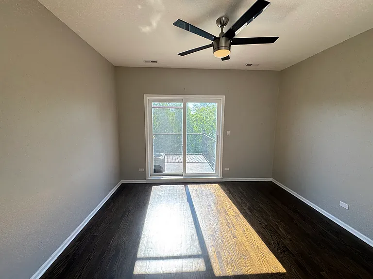 6332 S Ingleside Ave #3 — Photo 13