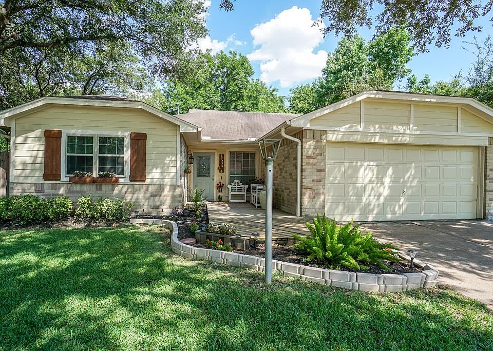 1st image of 17003 Costero Dr